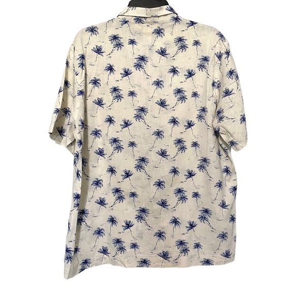 Men's H&M Palm Tree Casual Button Down Shirt - Picture 3 of 6